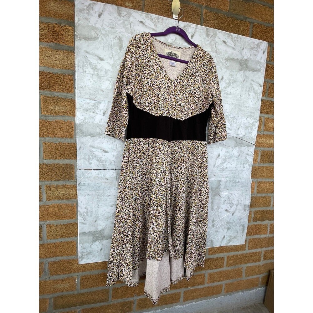 Effie’s Heart V-Neck Fit & Flare Dress | High-Low Polka Dot Knit | Size 2X - Picture 4 of 9